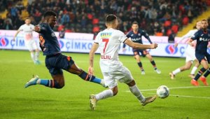 Medipol Başakşehir deplasmanda Gaziantep FK ile 1-1 berabere kaldı