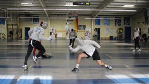 Milli eskrimci Enver Yıldırım, Paris 2024'e Fransa'da hazırlanıyor