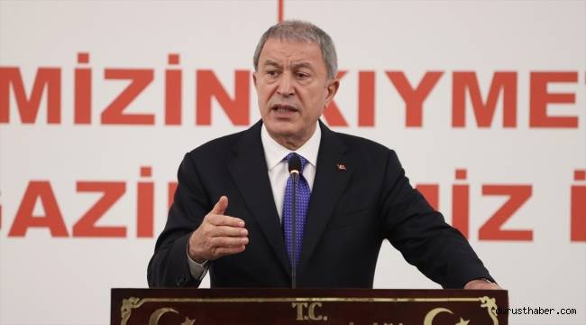Milli Savunma Bakanı Akar'dan "terörle mücadelede kararlılık" mesajı