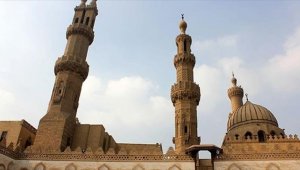 Mısır'daki El-Ezher Kurumu'ndan İsveç'te Kur'an-ı Kerim'in yakılmasına tepki