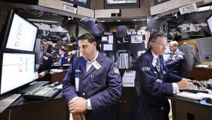 New York borsası, Fed'in toplantı tutanakları öncesi yükselişle açıldı