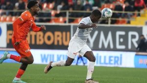 Sivasspor 3 puanı 3 golle aldı