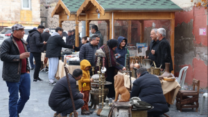 Talas'ta yılın ilk antika pazarı kuruluyor
