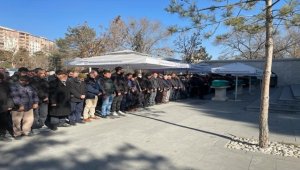 Trafik kazasında hayatını kaybeden genç, Kayseri'de toprağa verildi