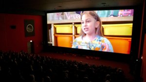 Tuluhan Tekelioğlu'nun yeni belgeseli "Çocuklar Hep Doğru Söyler"in galası yapıldı