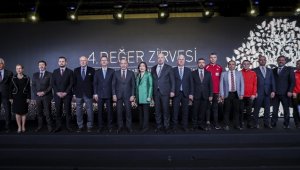 Türkiye'ye değer katan marka ve isimler ödüllendirildi