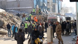 Adıyaman'da bir çift depremden 128 saat sonra enkazdan sağ çıkarıldı