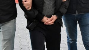 Adıyaman'da depremde yıkılan binanın inşaat sorumlularından biri tutuklandı