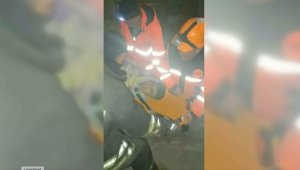 Adıyaman'da enkaz altından 41 saat sonra kurtarılan kişi "Hoş geldin" sözüyle karşılandı