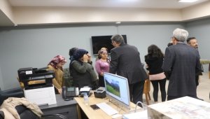 AK Parti Konya Milletvekili Orhan Erdem Yunak'a gelen depremzedeleri ziyaret etti