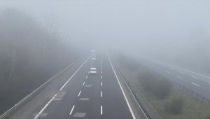 Anadolu Otoyolu'nda sis etkili oluyor