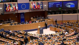 AP'de yolsuzlukla suçlanan iki milletvekilinin dokunulmazlıkları kaldırıldı