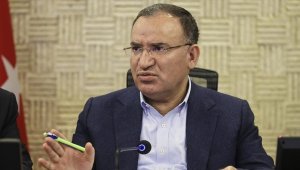 Bakan Bozdağ: Önceliğimiz enkaz altındaki insanlarımızı kurtarmak. İhmali, kusuru olanlar varsa hepsi hesabını verecek