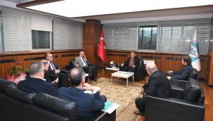 Başkan Büyükkılıç, Kayseri’ye gelen depremzedeler için rektörlerle görüştü 