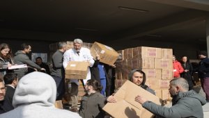 Bilkent Şehir Hastanesi'nden deprem bölgesine 3 tır tıbbi malzeme gönderildi