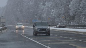 Bolu Dağı'nda kar etkili oluyor
