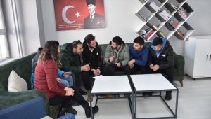 Deprem bölgesinde çalışmalara katılan öğretmenler yaşadıklarını hafızalarından silemiyor