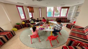 Deprem bölgesinden gelen depremzedeler Eskişehir Öğretmenevi'ne yerleştirildi