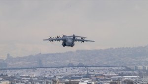 Deprem bölgesine yardım malzemesi ulaştırmak üzere Etimesgut Askeri Havaalanı'ndan 6 uçak havalandı