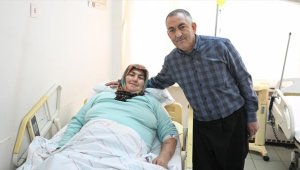 Depremde yaralanan kadın ve 40 yıllık eşi "ikinci bahar" için hazırlanıyor