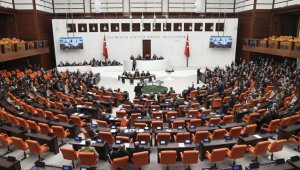 Depremden etkilenen 10 ili kapsayan OHAL tezkeresi TBMM Genel Kurulu'nda kabul edildi