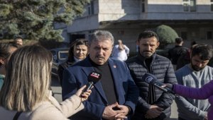 Destici, depremde hayatını kaybeden BBP Adıyaman İl Başkanı Komşu'nun kızını hastanede ziyaret etti