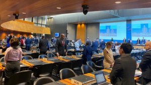 DTÖ'de Türkiye'deki depremlerde hayatını kaybedenler için saygı duruşunda bulunuldu