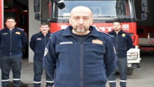 Enkazdaki yaralıların yardımına koşan itfaiyeciler yaşadıklarını anlattı