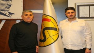 Eskişehirspor'un yeni teknik direktörü Özcan Kızıltan oldu