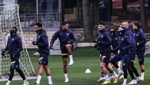 Fenerbahçe 23. hafta erteleme maçında yarın Konyaspor'u ağırlayacak