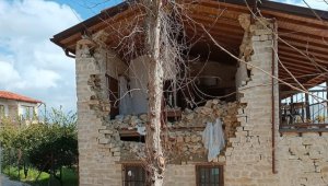 Hatay merkezli deprem Meryem Ana Kilisesi'ndeki hasarı artırdı