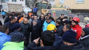 Hazine ve Maliye Bakanı Nebati, Şanlıurfa'da enkaz alanlarında 