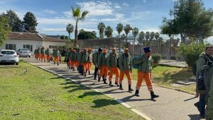 Hint ve Fransız arama kurtarma ekipleri ile yardım malzemeleri Adana'ya ulaştı