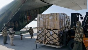 İstanbul'dan deprem bölgesine 1200 portatif yatak gönderildi