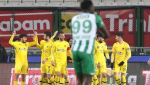 İstanbulspor, Konya deplasmanından 3 puanla dönüyor