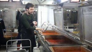 İtalyan şef Danilo, Malatya'da depremzedeler için mutfağa girdi