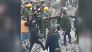 Kahramanmaraş'ta 3 yaşındaki çocuk depremden 158 saat sonra kurtarıldı