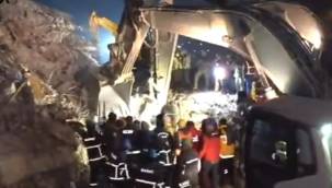 KASKİ ekipleri, 119 saat sonra enkazdan 16 yaşındaki Kamil’i kurtardı