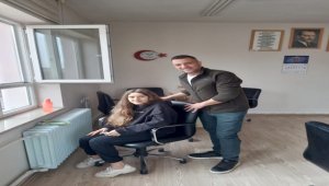 Kayseri'de soluk borusuna mandalina posası kaçan öğrenci, Heimlich manevrasıyla kurtarıldı