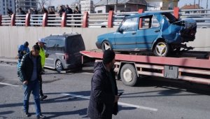 Kayseri'de zincirleme trafik kazasında 1 kişi yaralandı 