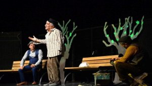 Kırşehir'de "Sıra Kimde" oyunu sahnelendi