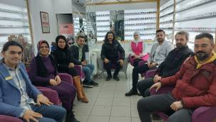 Kıvırcık Yollarda ekibi, depremzedelere 109 evin açılmasını sağladı