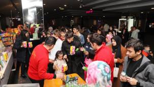 Kocasinan’da depremzede çocuklar, sinema keyfi yaşadı