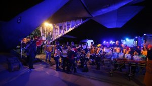 Malatya'da depremde yaralanan 41 kişi askeri uçaklarla İstanbul'a gönderildi