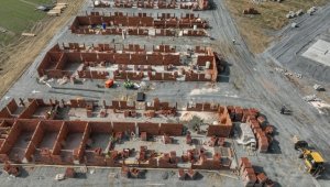 Nurdağı ve İslahiye'de kurulacak geçici barınma alanlarında çalışmalar sürüyor