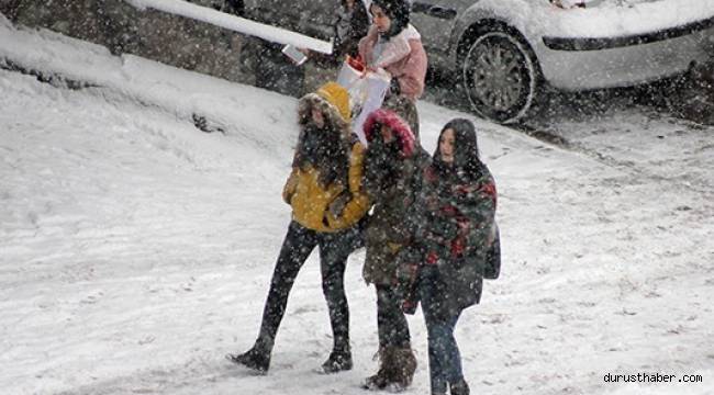 Okullar 2 gün daha tatil, kamuda esnek çalışmaya geçildi