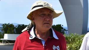 Övgün Ahmet Ercan "halkı kin ve düşmanlığa tahrik"ten gözaltına alındı