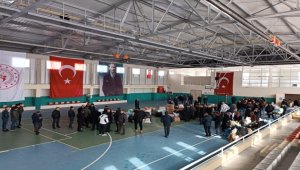 Özvatan'dan deprem bölgesine yardım malzemesi gönderildi