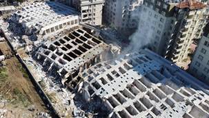 Rönesans Rezidans'ın müteahhidi paralarla yurt dışına kaçarken yakalandı