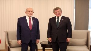 Saadet Partisi Genel Başkanı Karamollaoğlu, Gelecek Partisi Genel Başkanı Davutoğlu ile görüştü